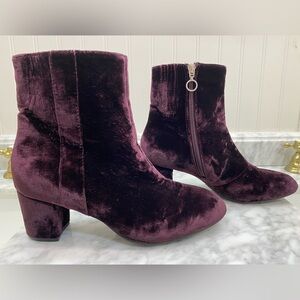 Earth Sparta Velvet Ankle Boots in Deep Burgundy size 9